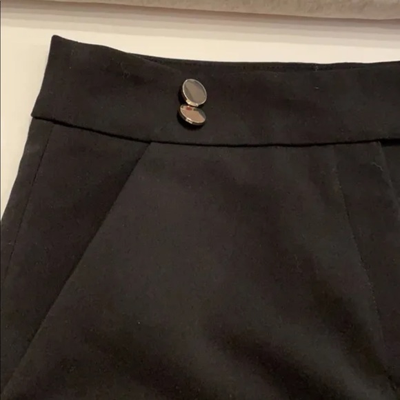 High waisted shorts, black, H&M size 6 - Picture 2 of 5